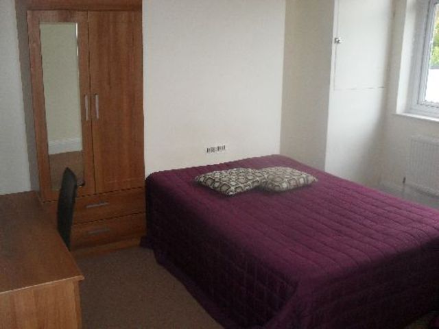  Image of 4 bedroom House Share to rent in Keys Avenue Horfield Bristol BS7 at Horfield Bristol Horfield, BS7 0HQ